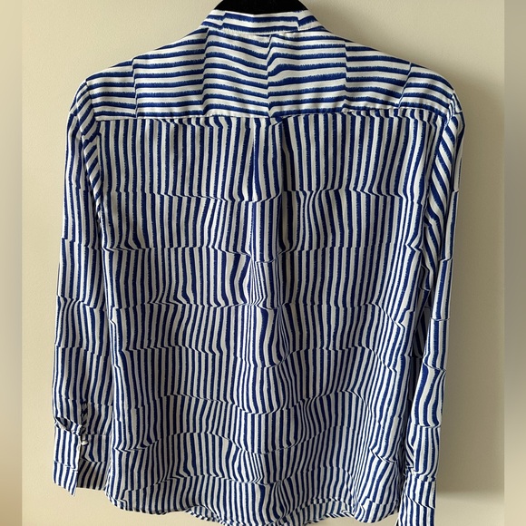 Banana Republic blouse 💙 - Picture 4 of 5